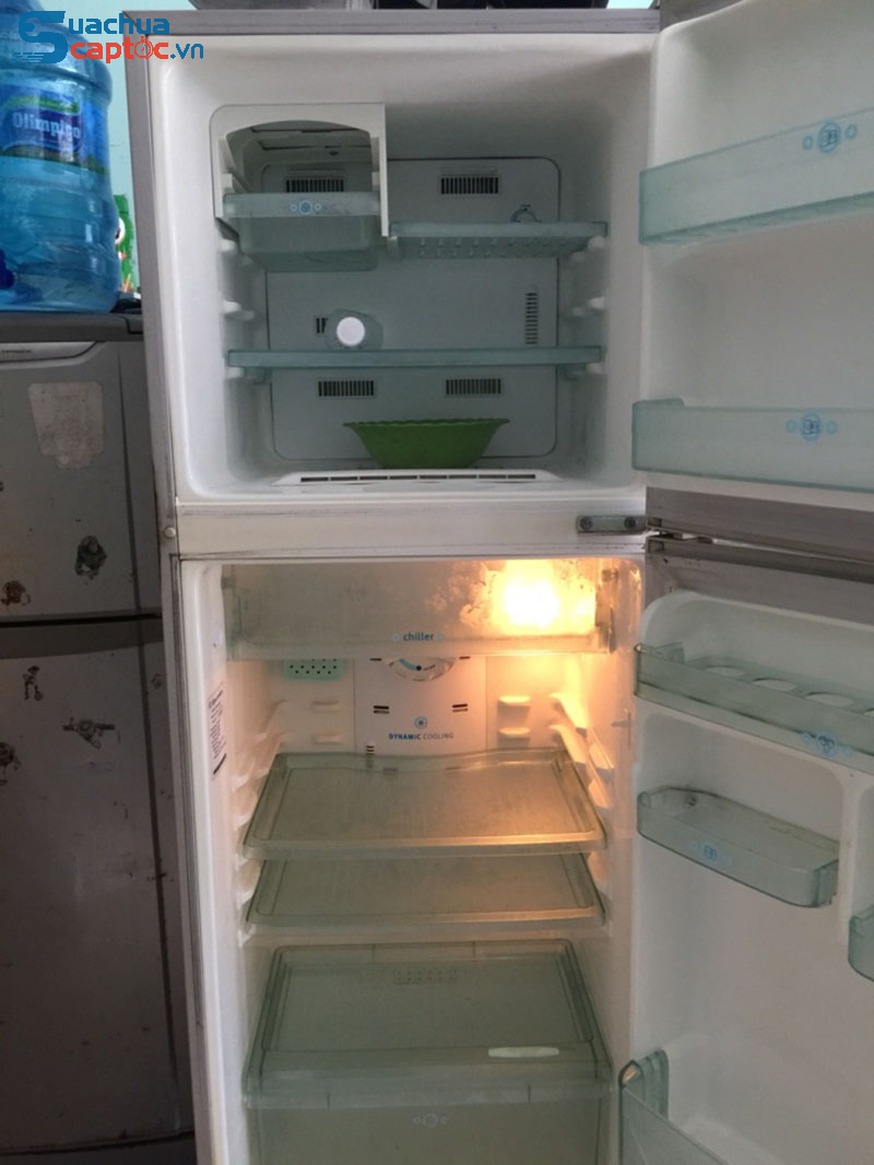 Vệ sinh, sửa tủ lạnh giá rẻ tại Thuận An
